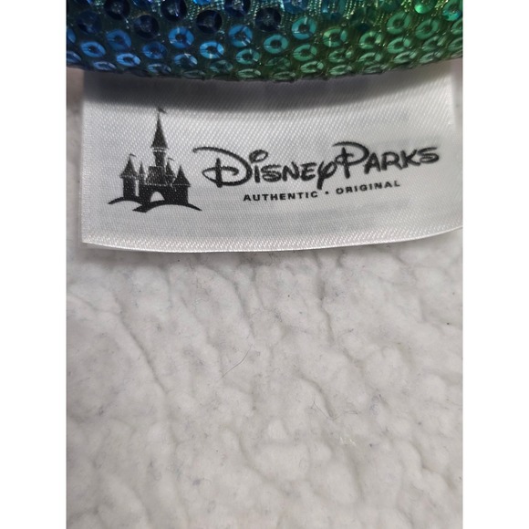 Disney Christmas 2025 Lil Rin Rin Plush Badge Red New